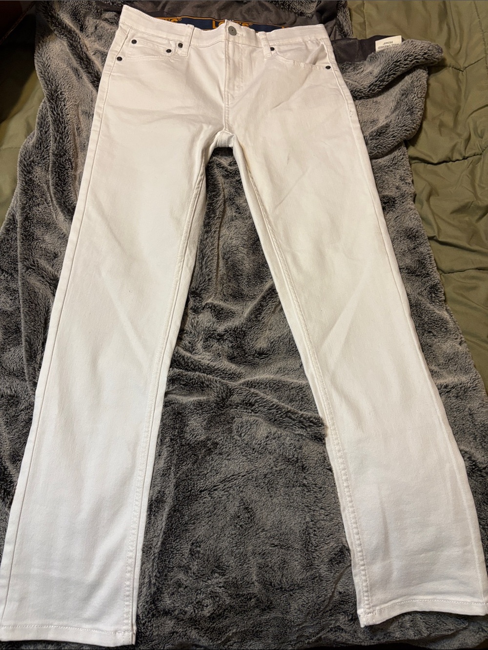 Levi’s  White Straight-Leg Jeans